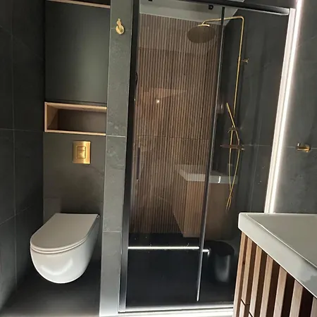 Bond * Szczawno-Zdroj