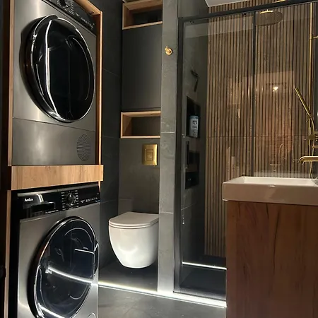 Bond * Szczawno-Zdroj