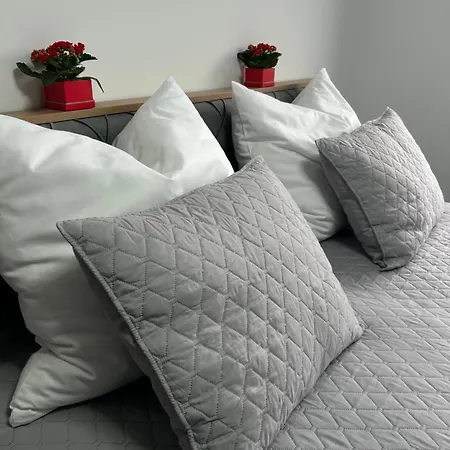 Appartamento Bond Szczawno-Zdroj