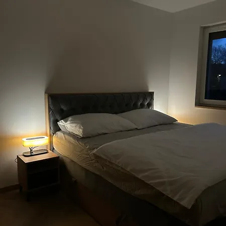 Appartamento Bond Szczawno-Zdroj