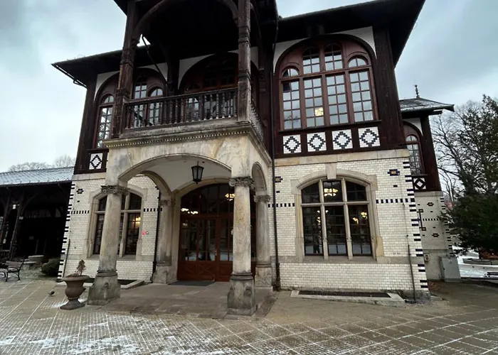 Bond * Bad Salzbrunn